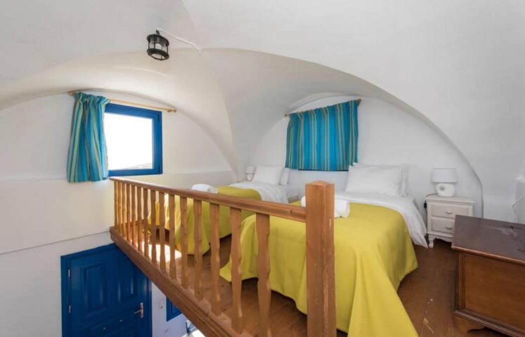 Santorini Traditional Suites Vóthon Dış mekan fotoğraf